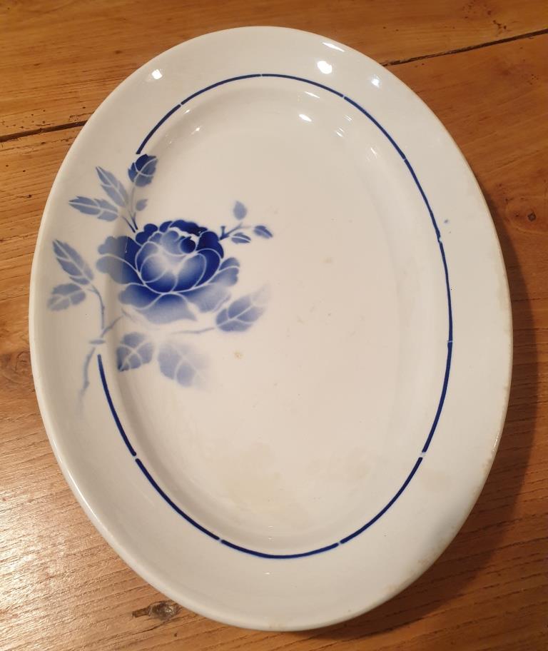 Oval hollow dish Rosine 1932 blue flower of Saint-Amand 37x26