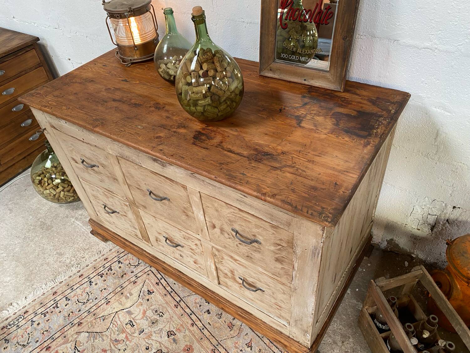 Trade furniture, workshop with large drawers