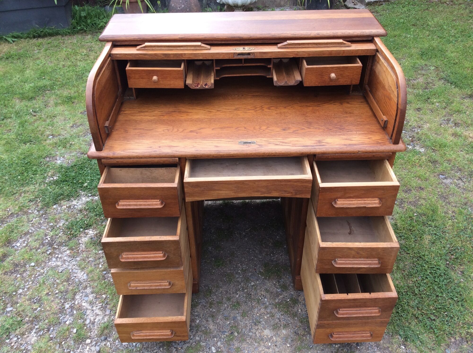 Old Angus London brand double-box sliding cylinder curtain desk.