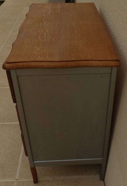 Stylish 3-drawer solid wood chest of drawers, completely revamped