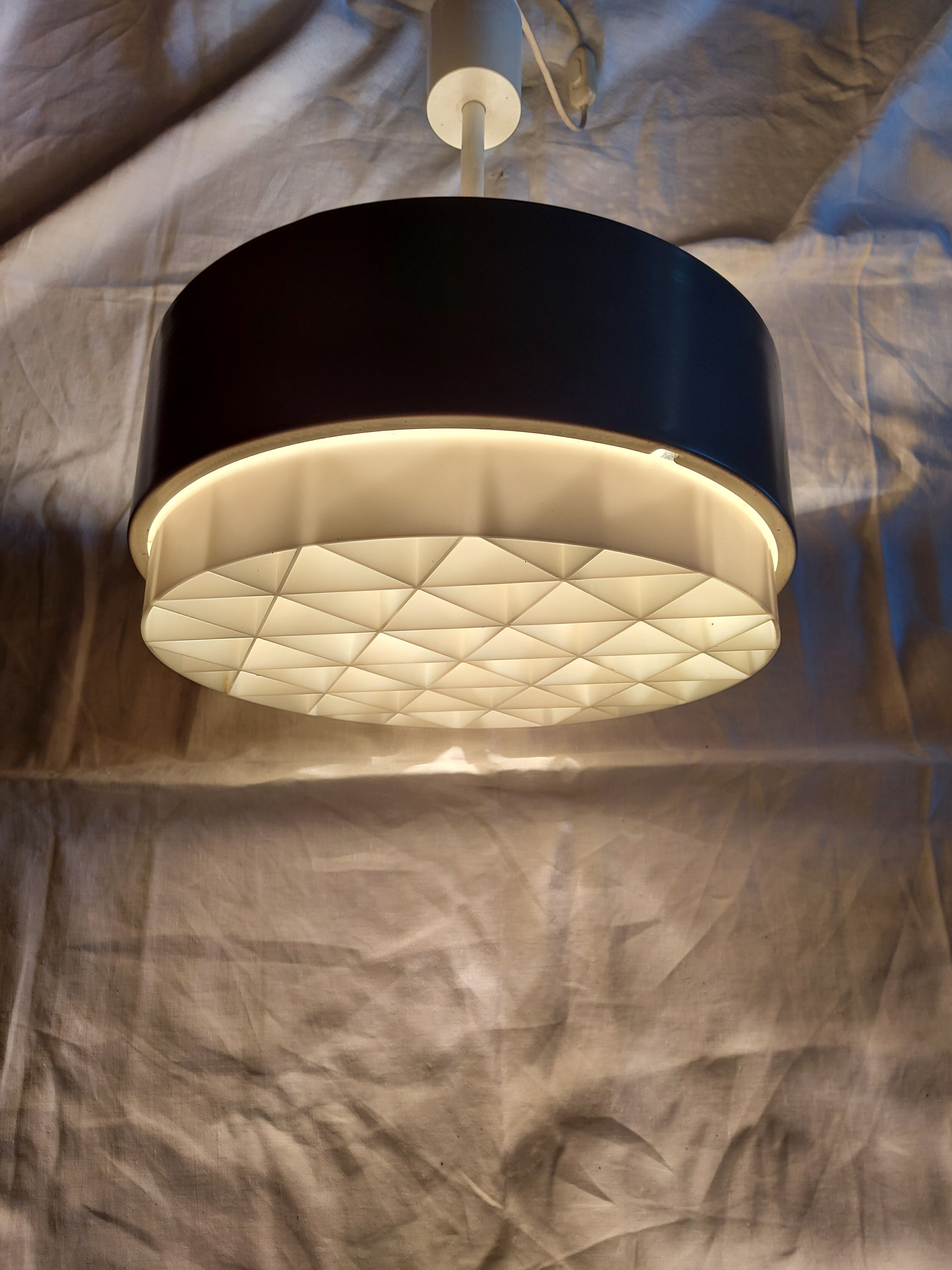Scandinavian hanging lamp