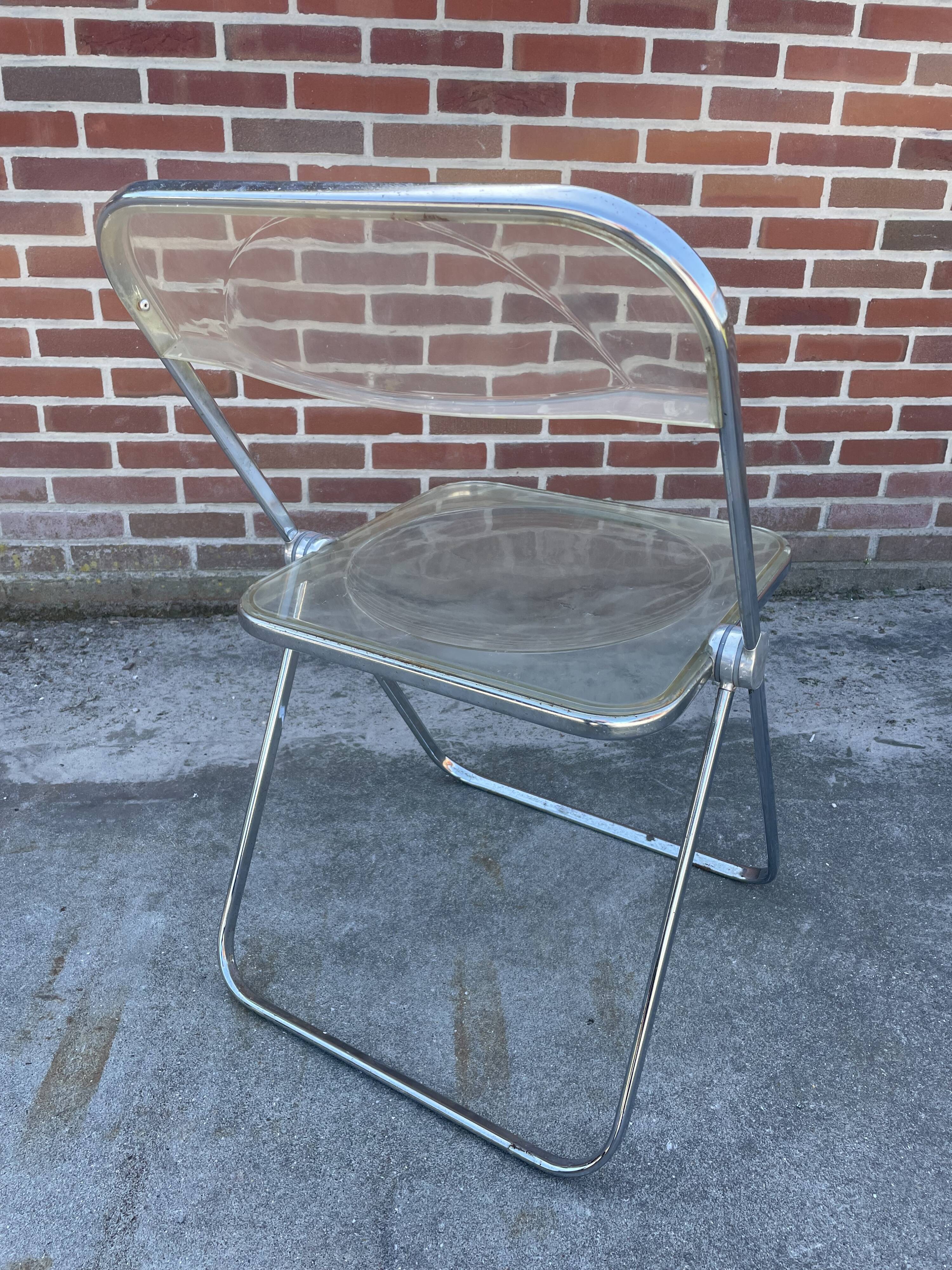 Plia chair by Giancarlo Piretti  for castelli