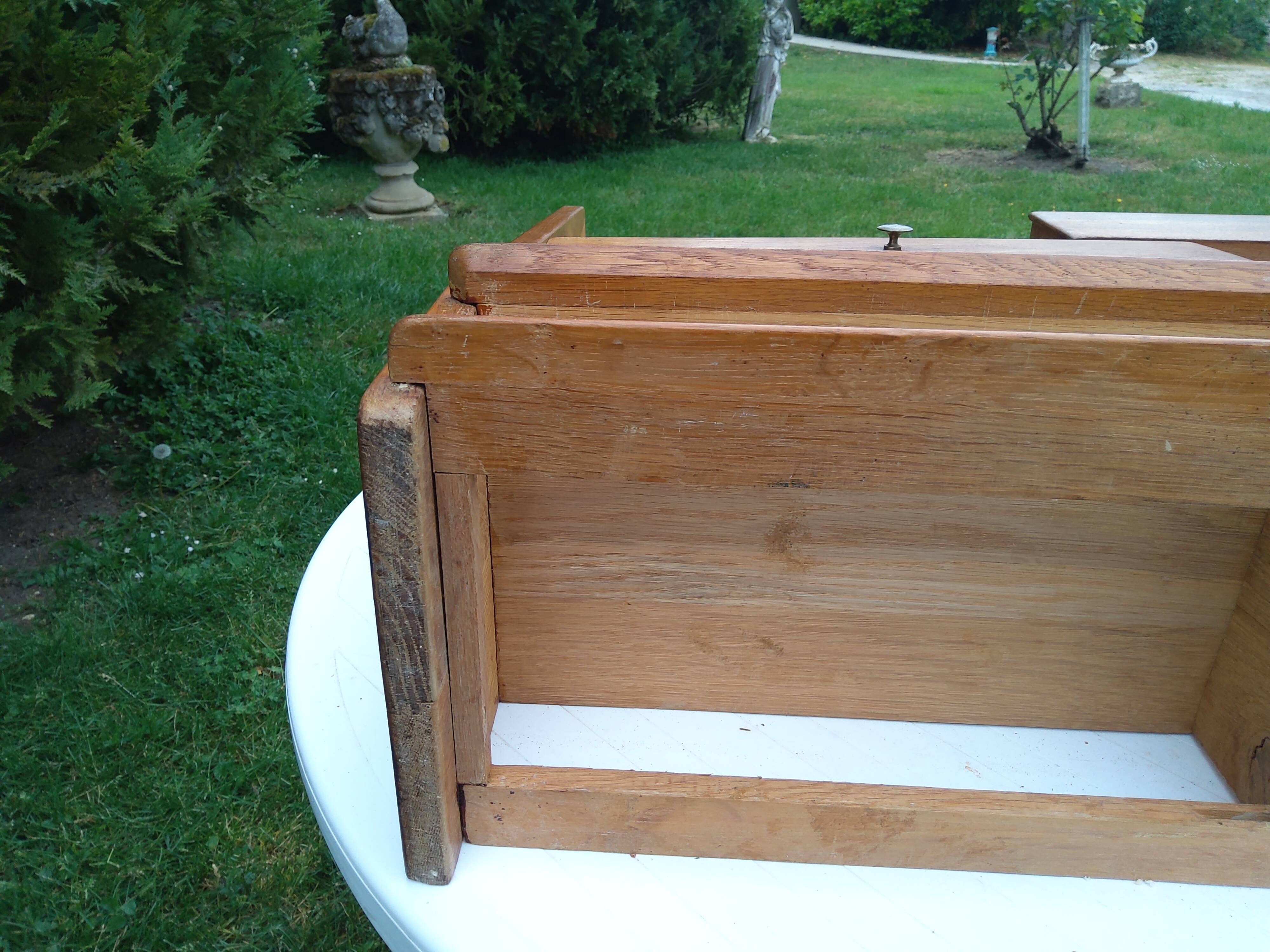 Marcel Gascoin shelf