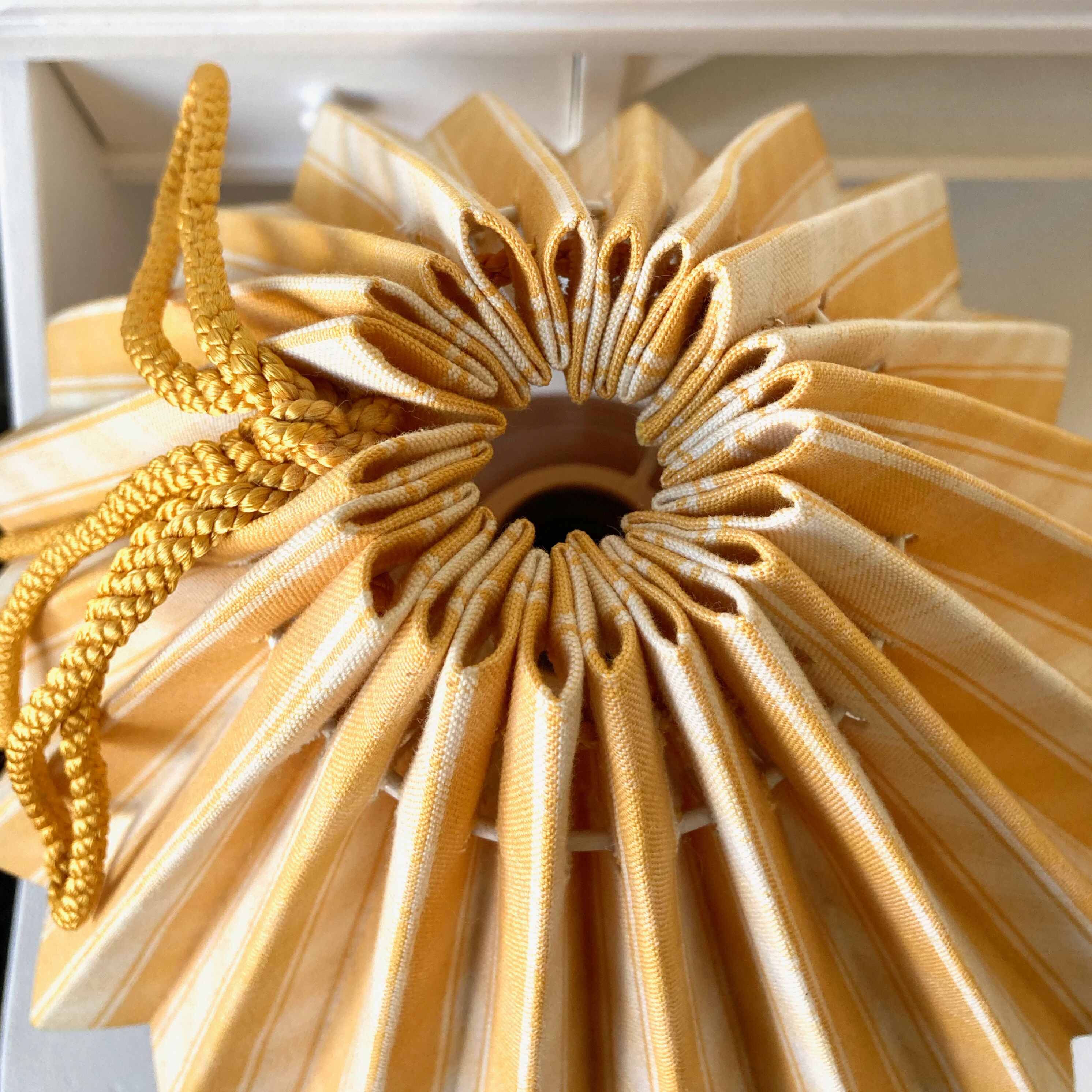 Folded wood ball lamp