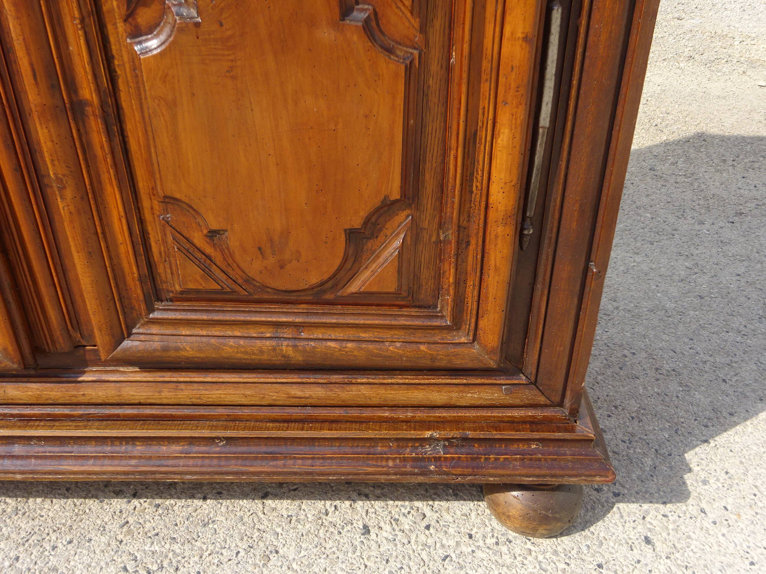 Louis XIII wardrobe in solid walnut