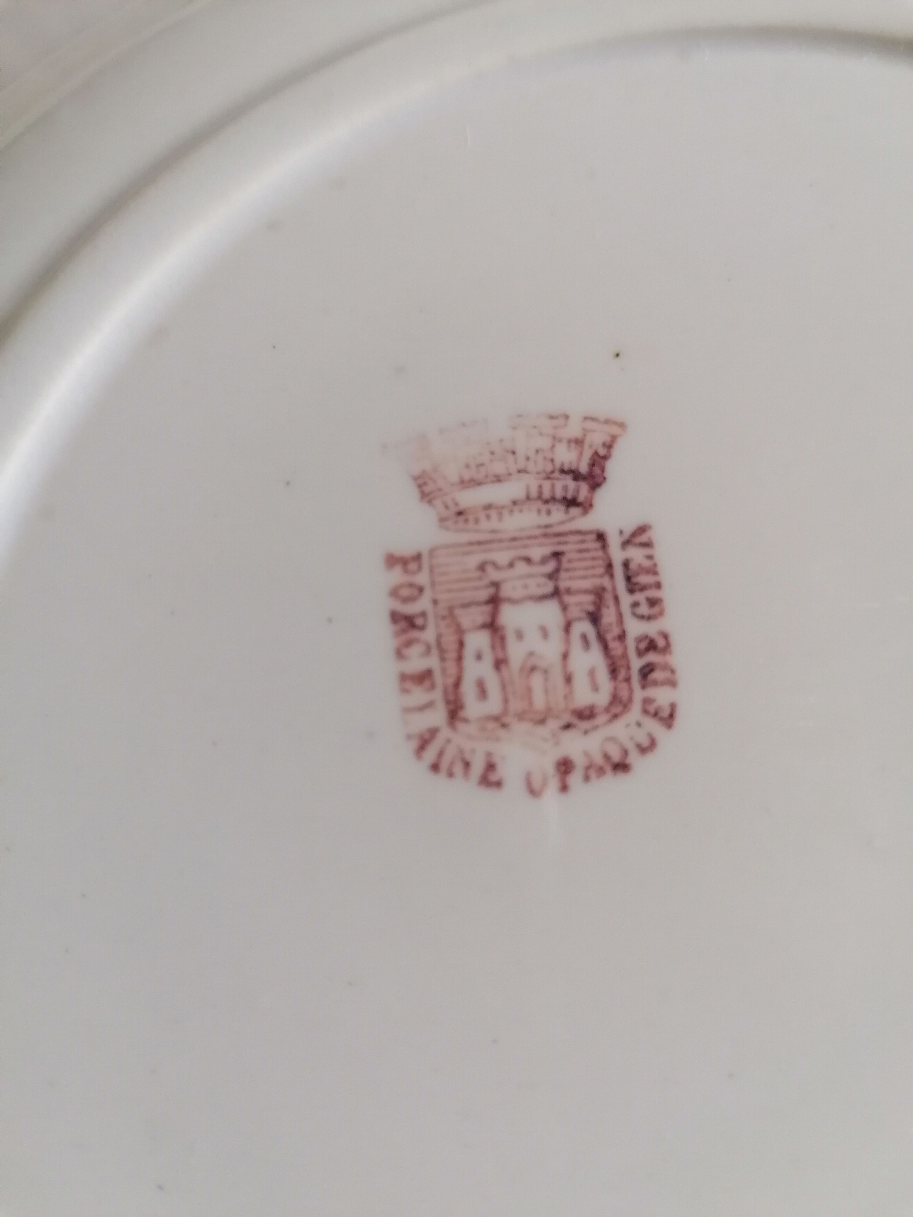 Lot of 6 flat plates in Gien earthenware