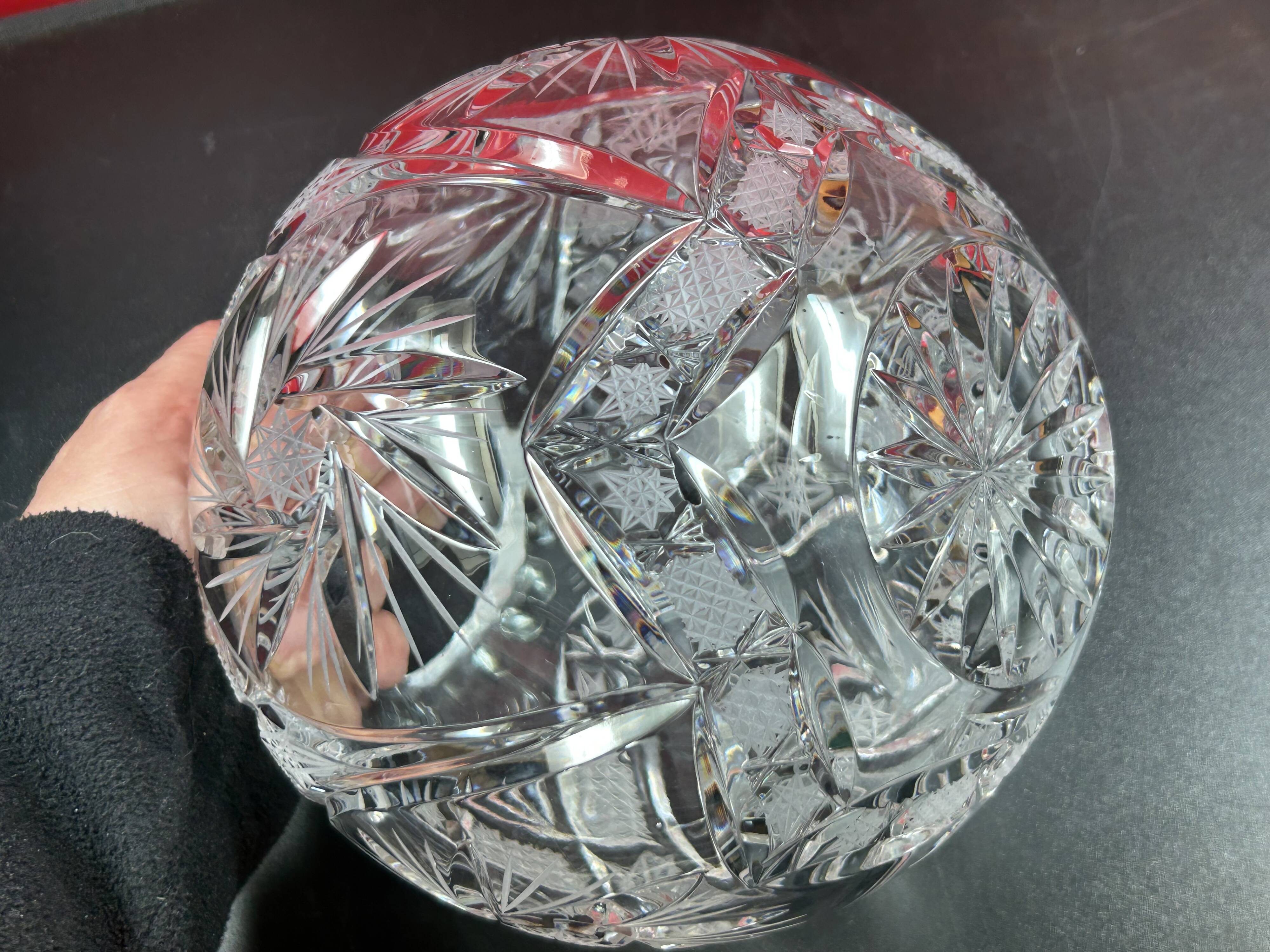 18cm cut crystal ball vase