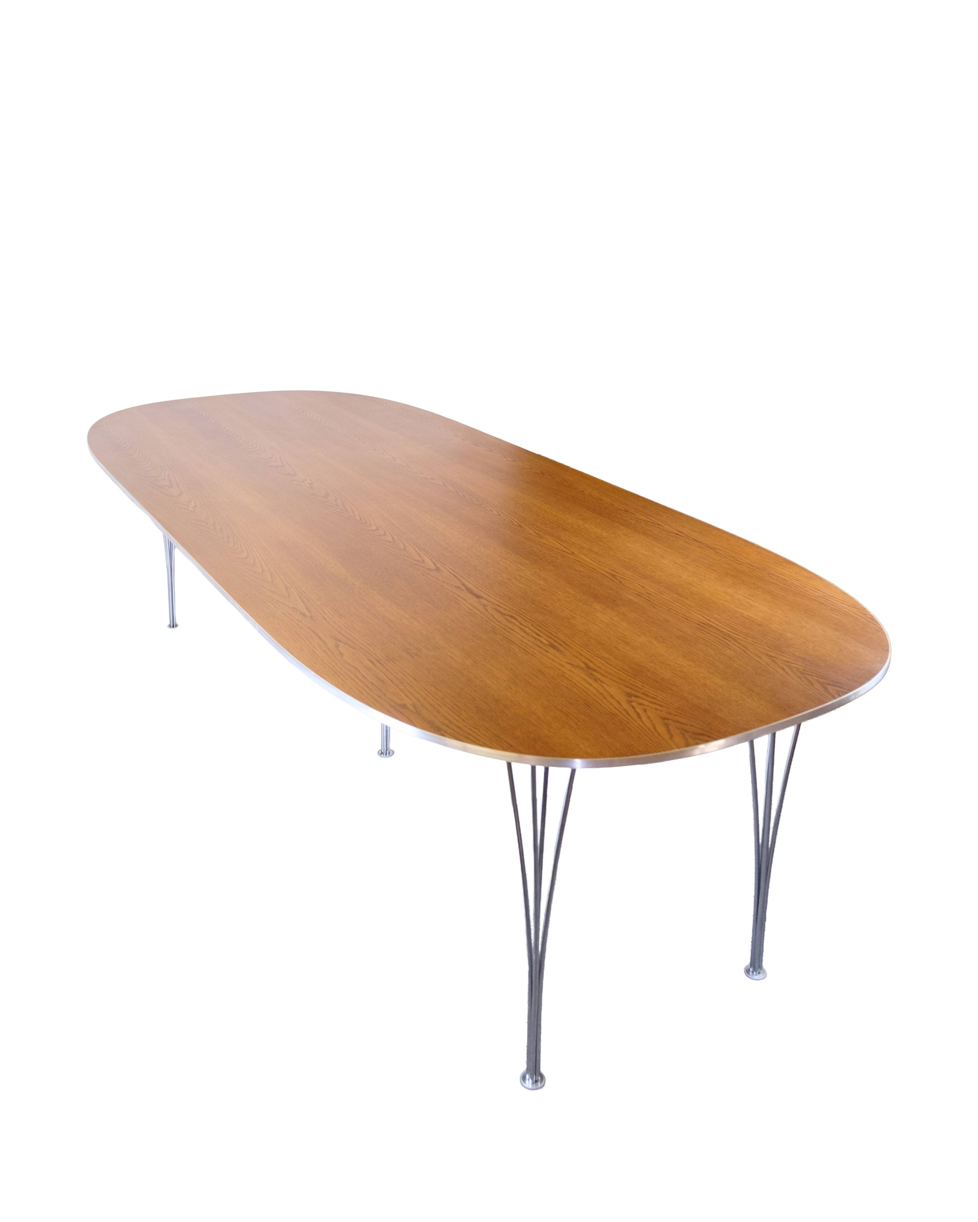 Conference table - Model Superellipse - oak surface with aluminum edge - Bruno Mathsson and Piet Hein