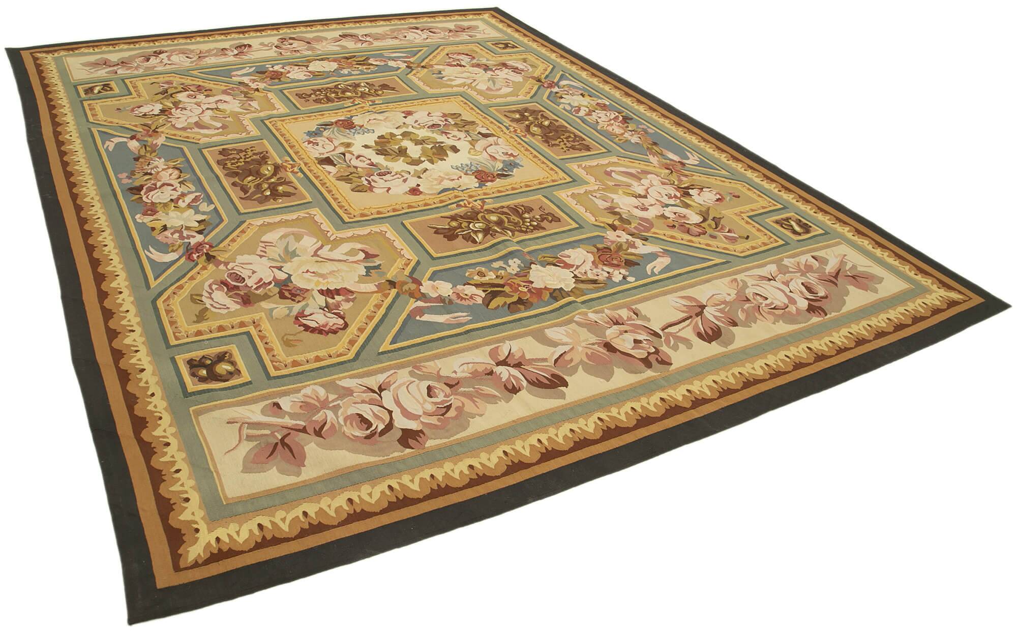 Handmade European Vintage Aubusson Kilim 281 cm x 361 cm
