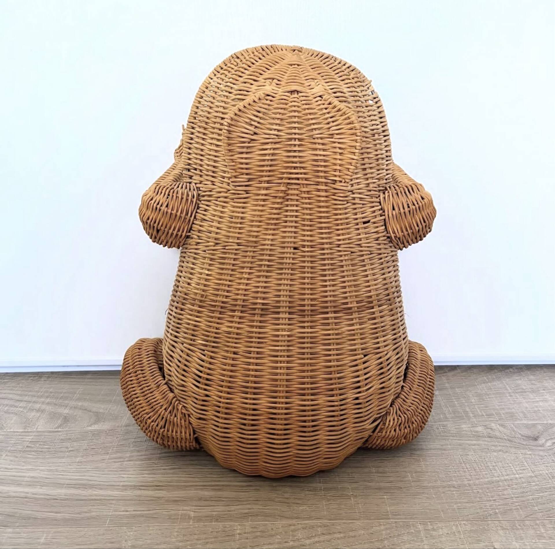 Magazine rack Olivier Cajan