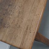 Grande table à manger rustique française du XIXe siècle en orme et chêne