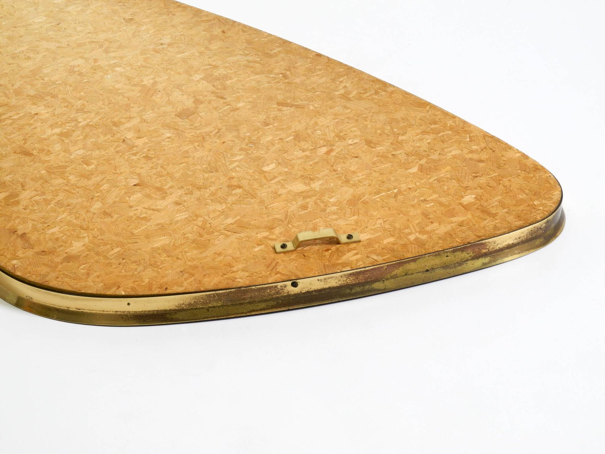 Heavy mid-century brass kidney-shaped wall mirror from Münchner Zierspiegel