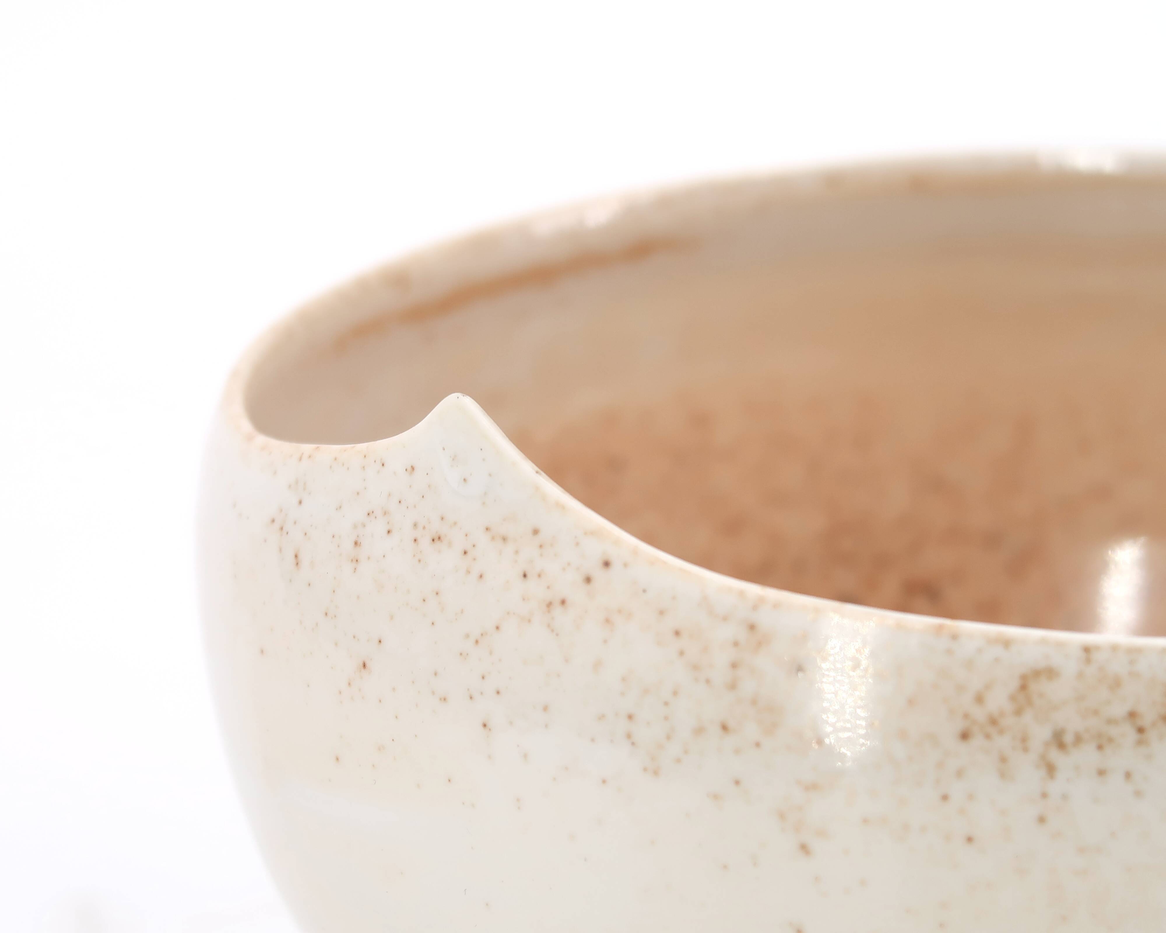 Isabelle Daucourt porcelain art pocket emptier