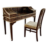 Table chinoise avec la chaise vintage