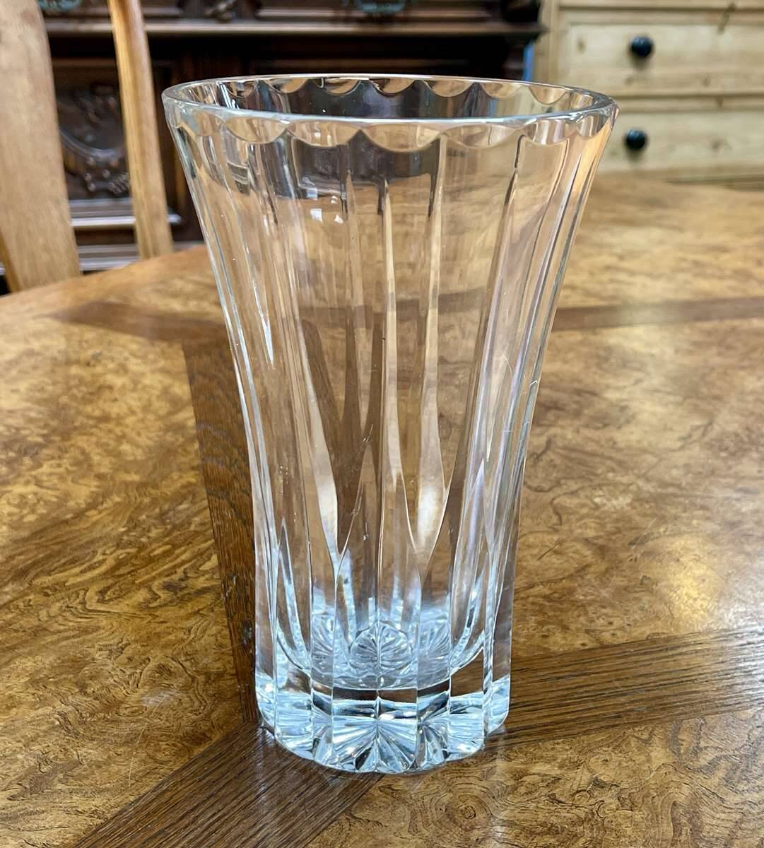 Signed Sèvres crystal vase, work from the 1970s