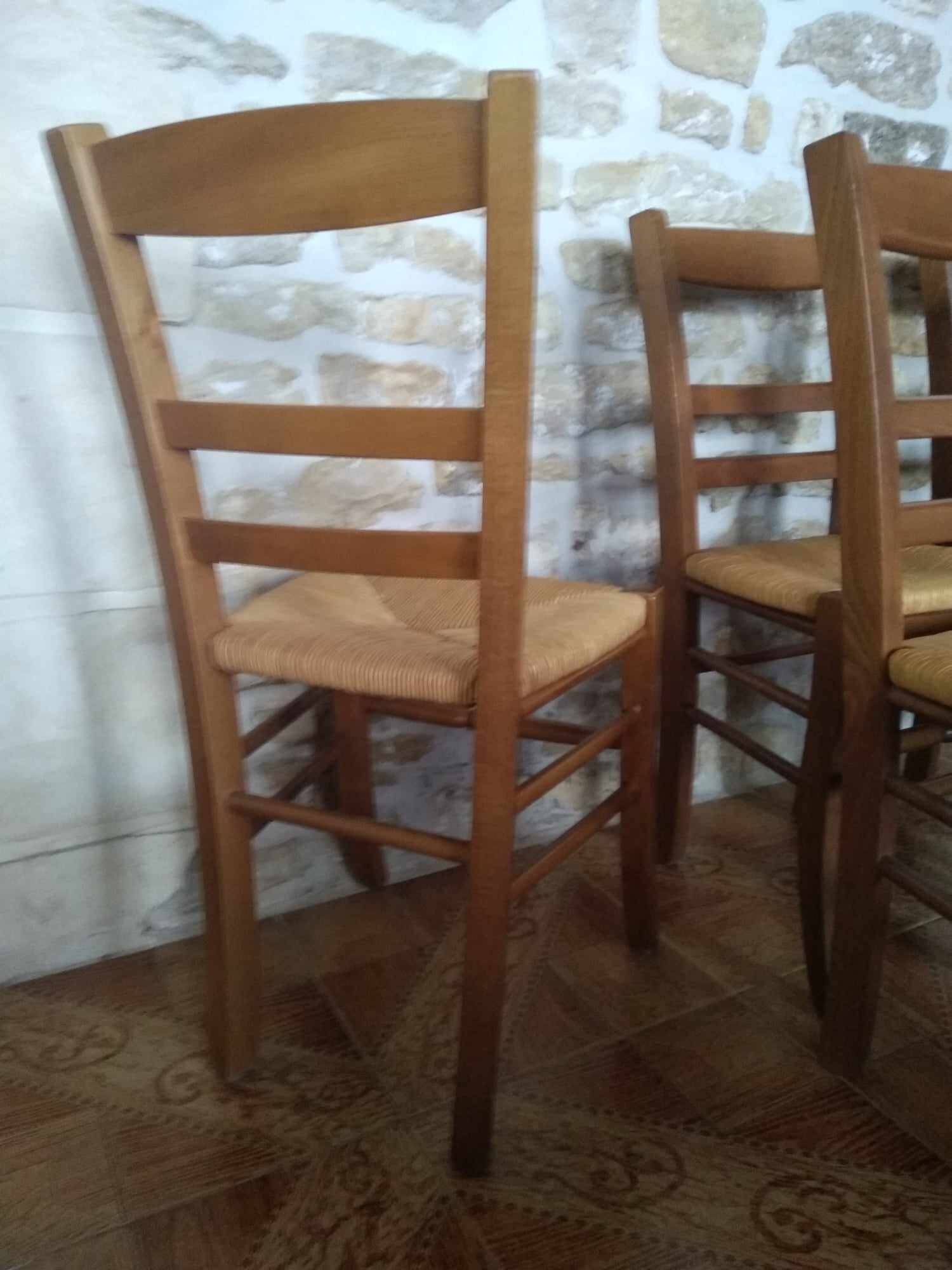 Set of 6 straw chairs