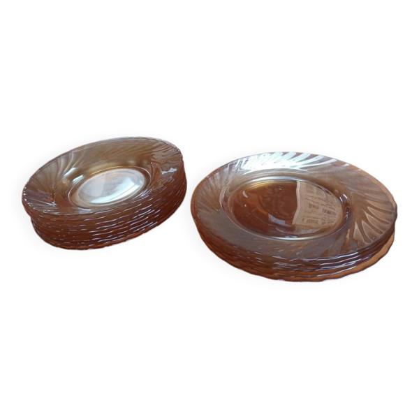 Service de 16 assiettes vintage Arcoroc ambré