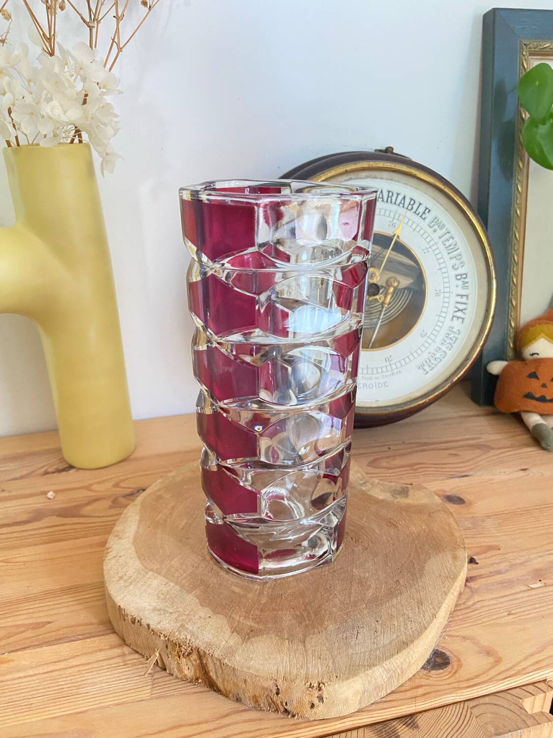 Vase en Verre Moulé Pressé - Modèle Windsor par Luminarc, Années 70