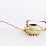 Watering can in brass and copper