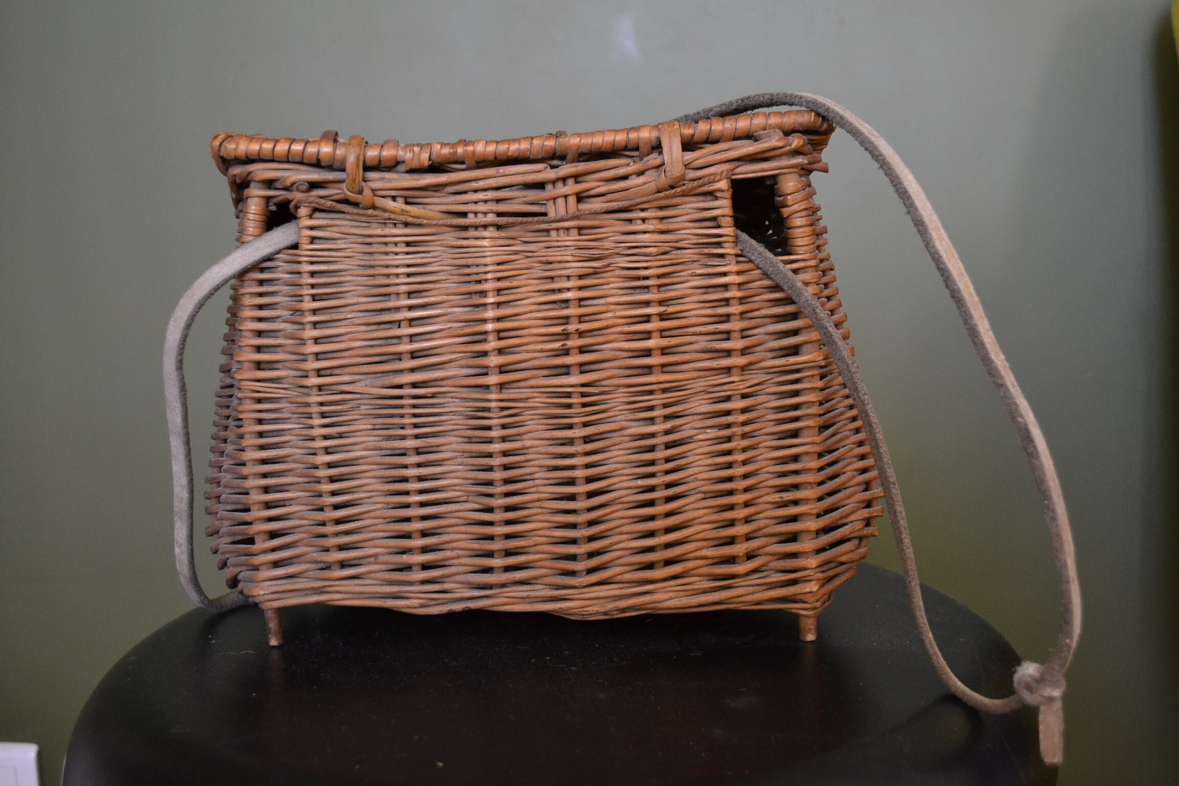 Rattan fishing basket fisherman