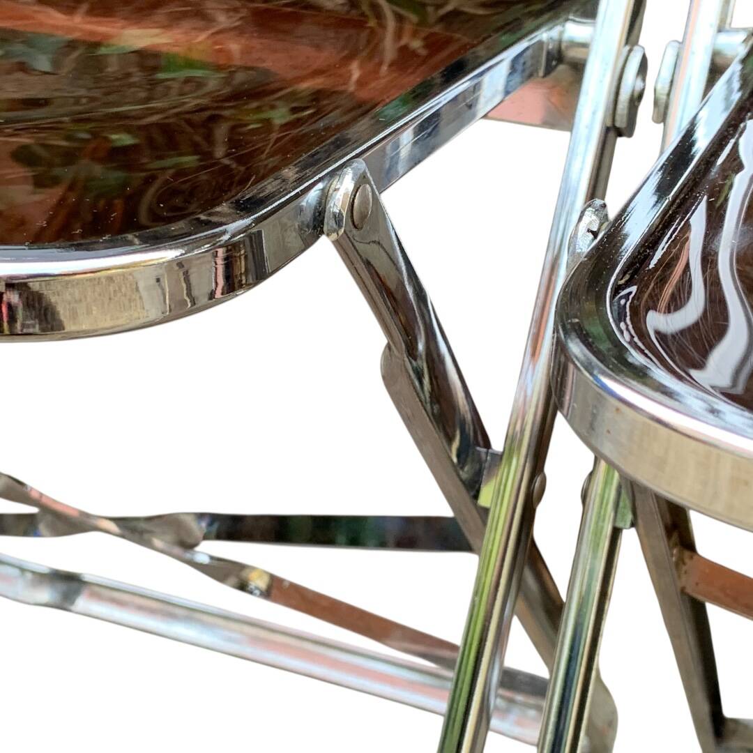 6 chaises pliantes en Plexiglas fumé et métal chrome Chaisor 1970