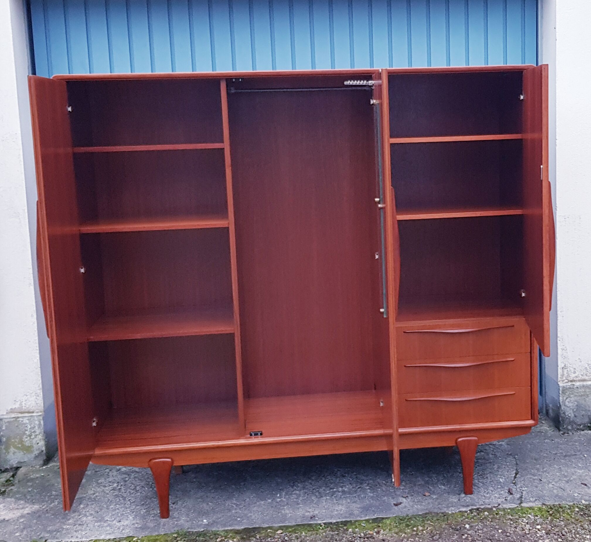Armoire scandinave en teck