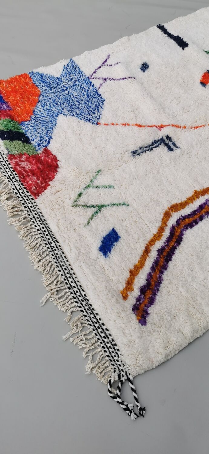 Berber carpet beni ouarain