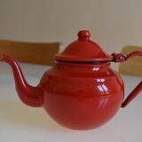 Vintage tea in red and black enamelled sheet