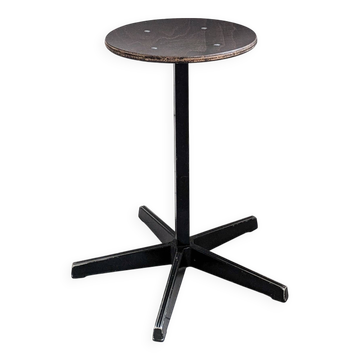 Tabouret industriel en métal, piètement étoile