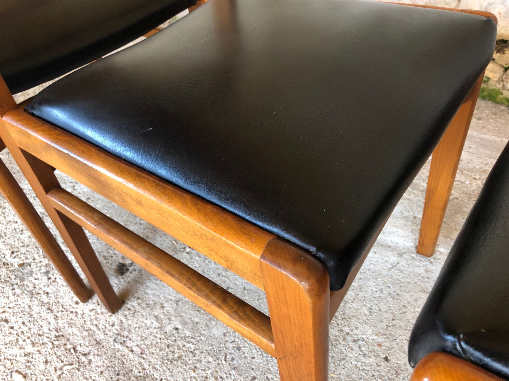 Set of 4 scandinavian chairs in blond teak and black skai 60s