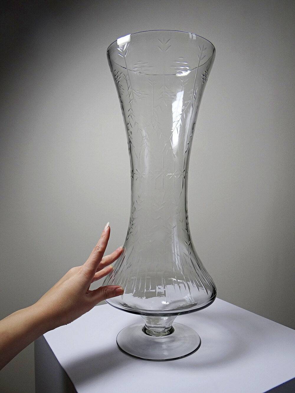 Very large vintage engraved blown glass vase from the 2000s in an antique style