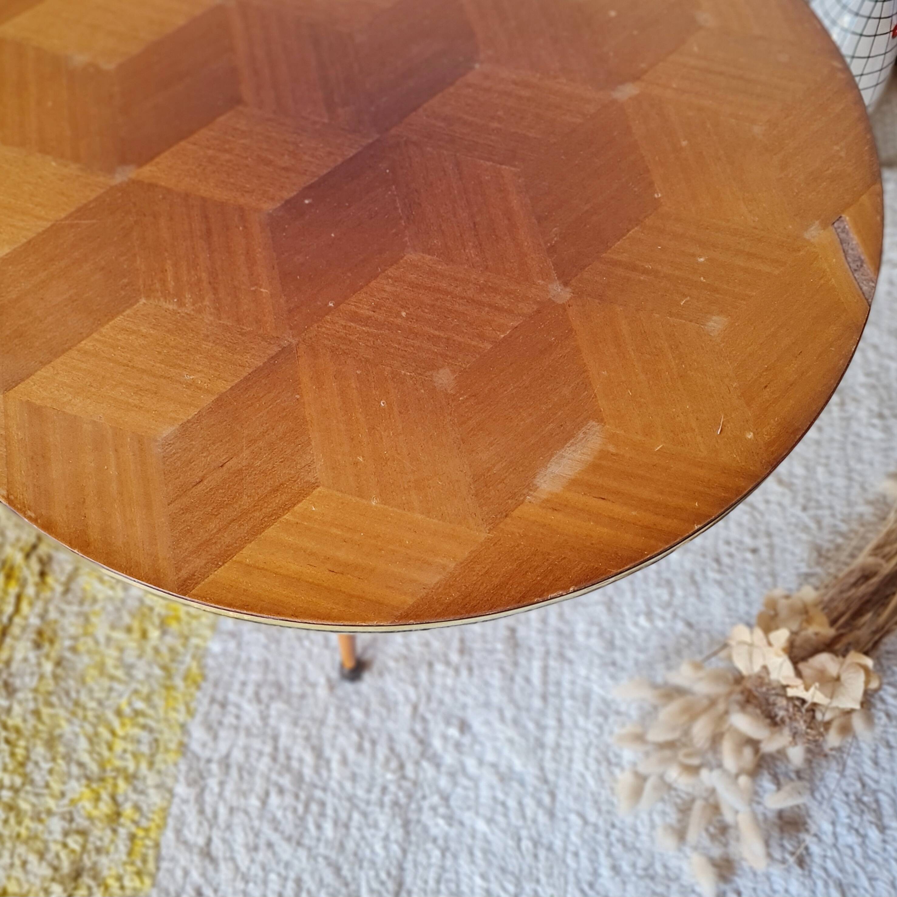 Vintage tripod side table, marquetry diamond top – 50/60