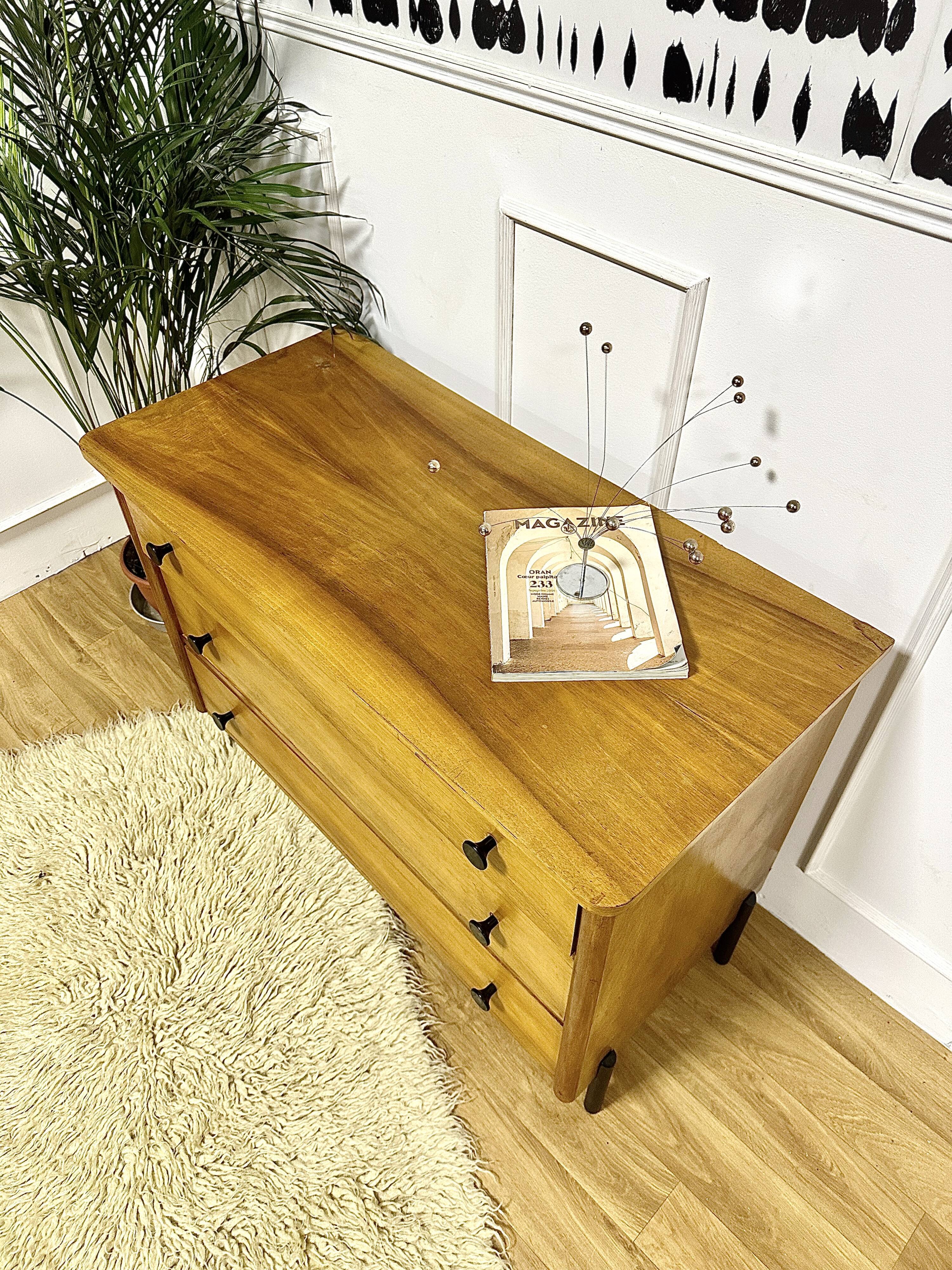 Vintage chest of drawers feet black metal