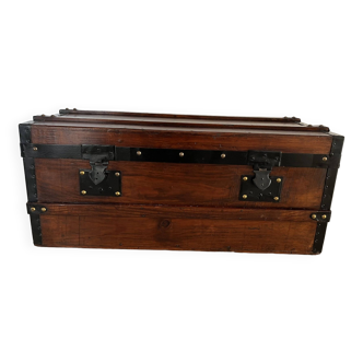 Old trunk or wooden chest