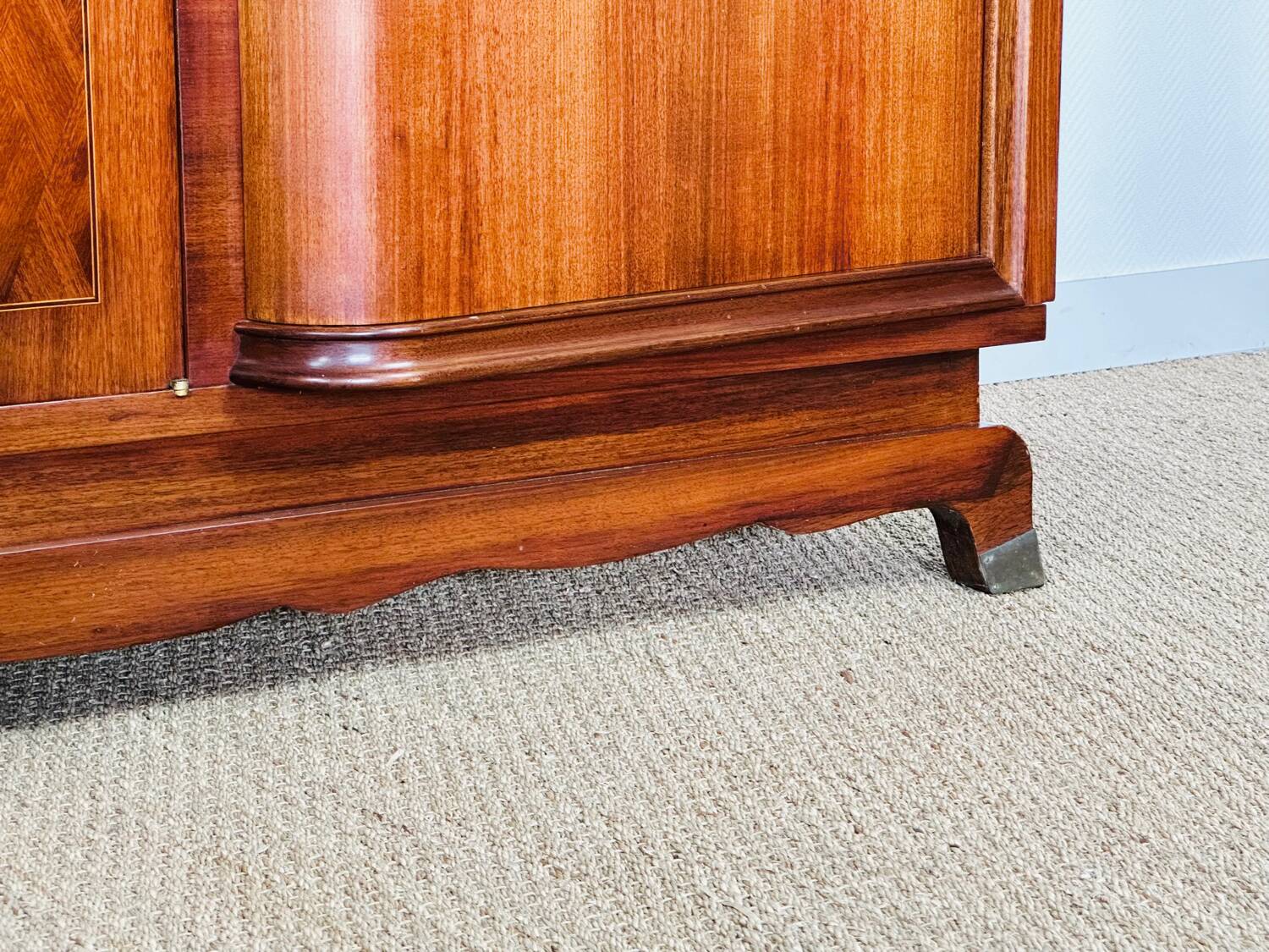 Art Deco walnut sideboard 1930
