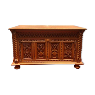 Chest-shaped dresser.