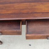 Farm table