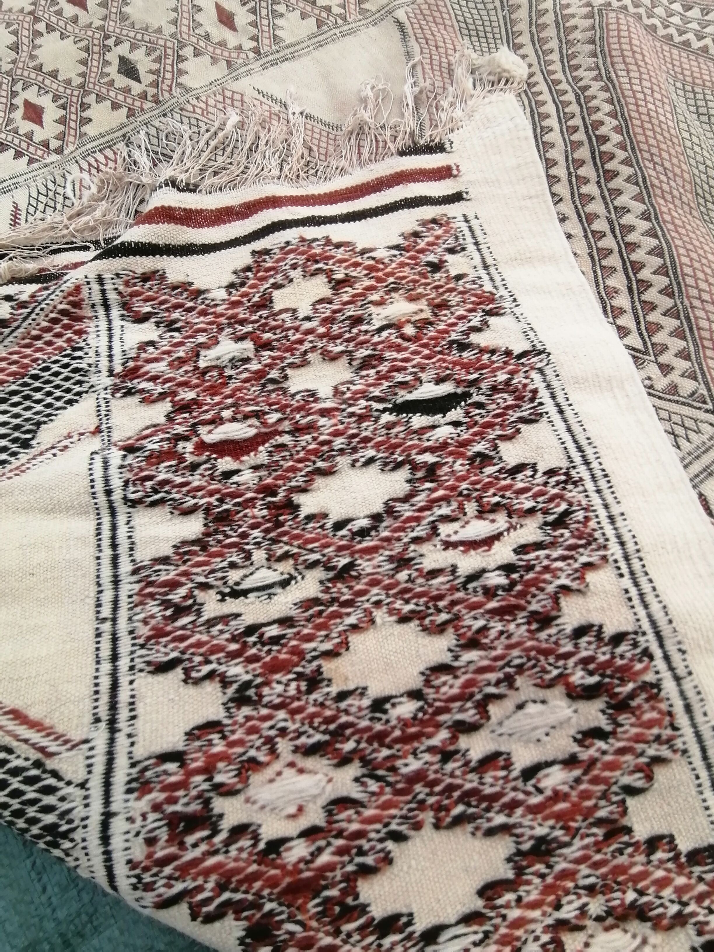 -oriental carpet. kilim. north africa. (305 x 200)