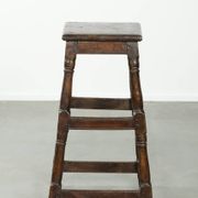 Tabouret en chêne anglais ancien / tabouret à joints du XVIIIe siècle