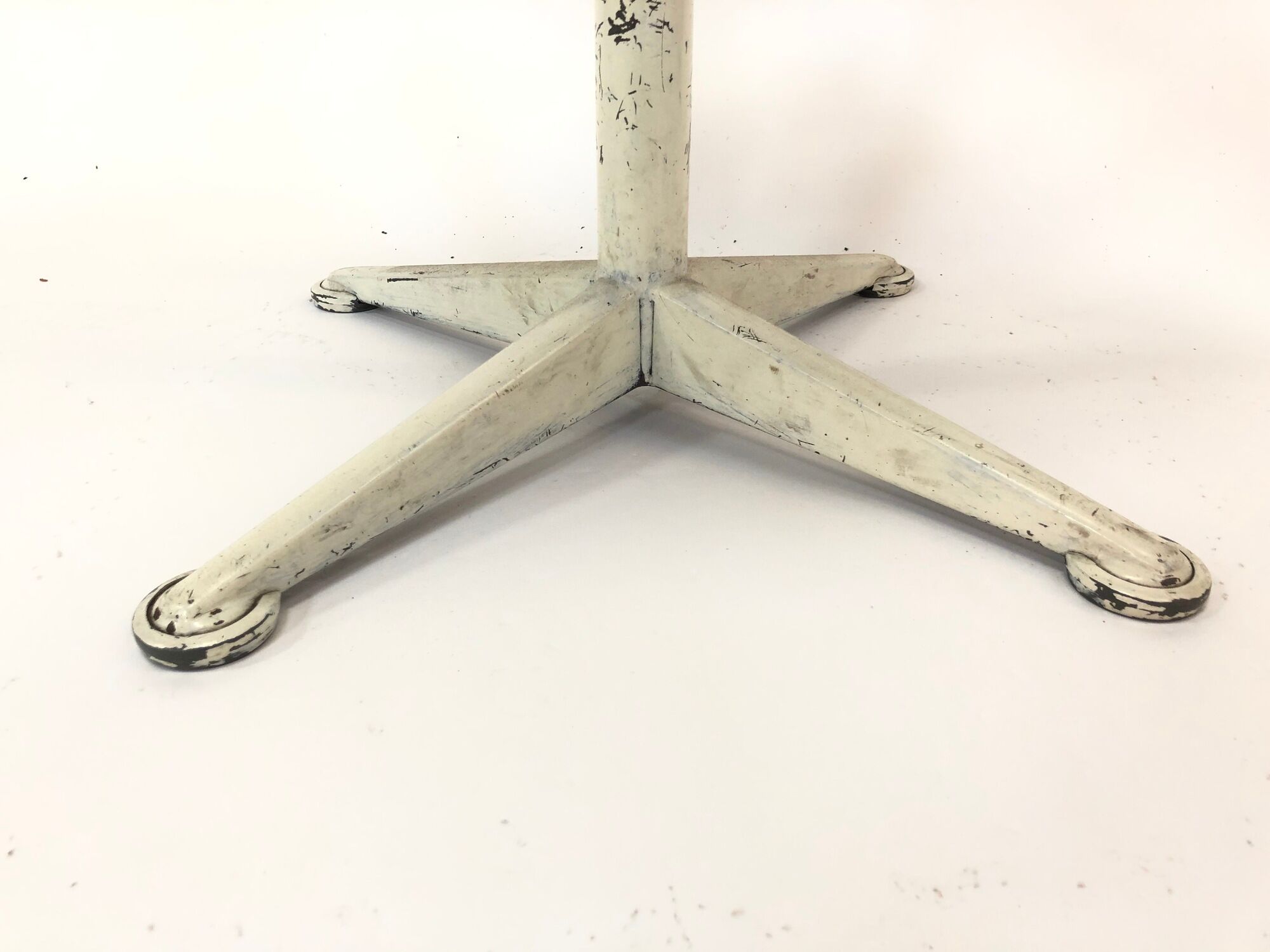 Industrial drawing work chair designed by Friso Kramer for Ahrend De Cirkel Netherlands