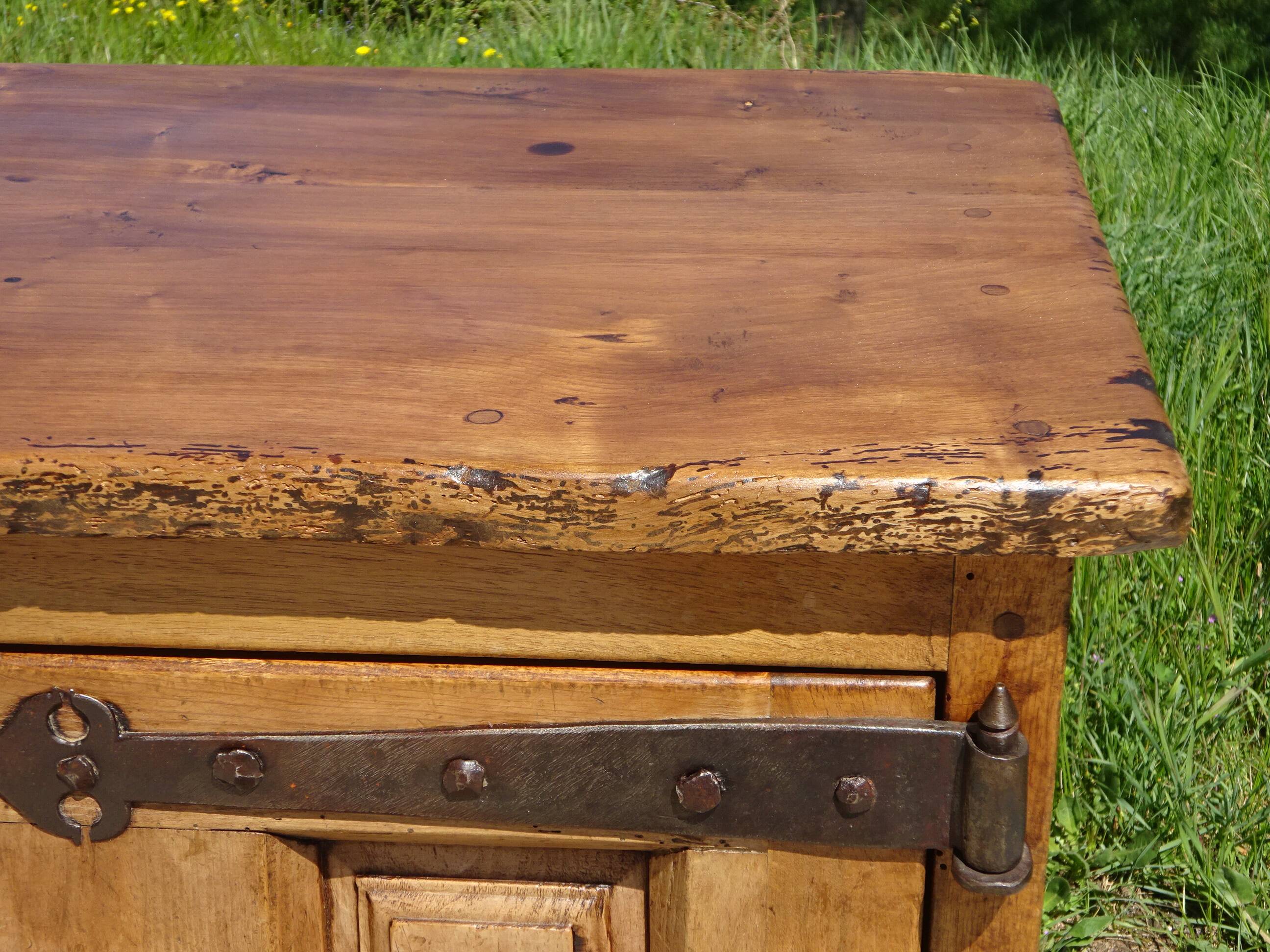 Old Tuscan sideboard, shallow depth