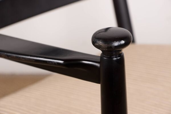 Rocking Chair Danois en bois laqué et tissu modèle 218,Thomas Harlev 1960.