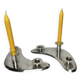 Paire de chandeliers boomerang en métal argenté Ercuis, XXème