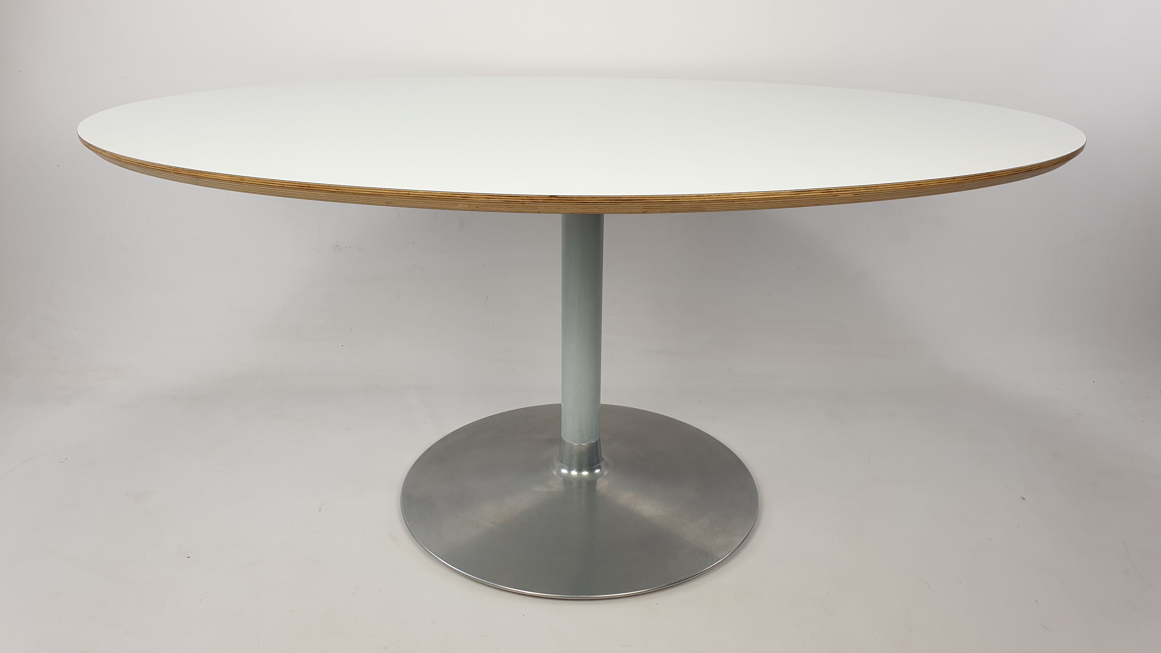 Oval Dining Table by Pierre Paulin for Artifort 1980s