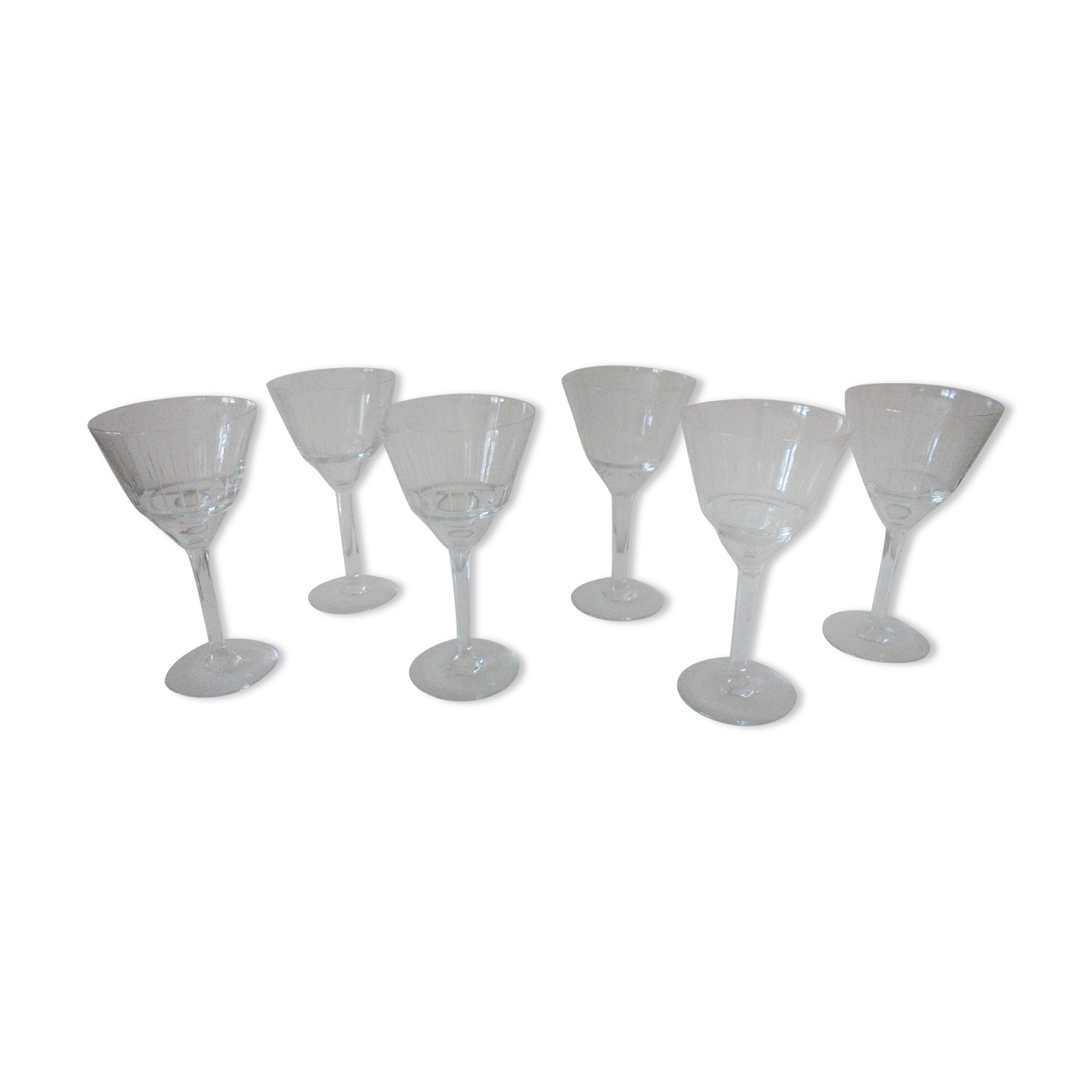 Lot B 6 glasses of chiseled crystal wine Height 15.5 cm Diameter edge sup. 8 cm