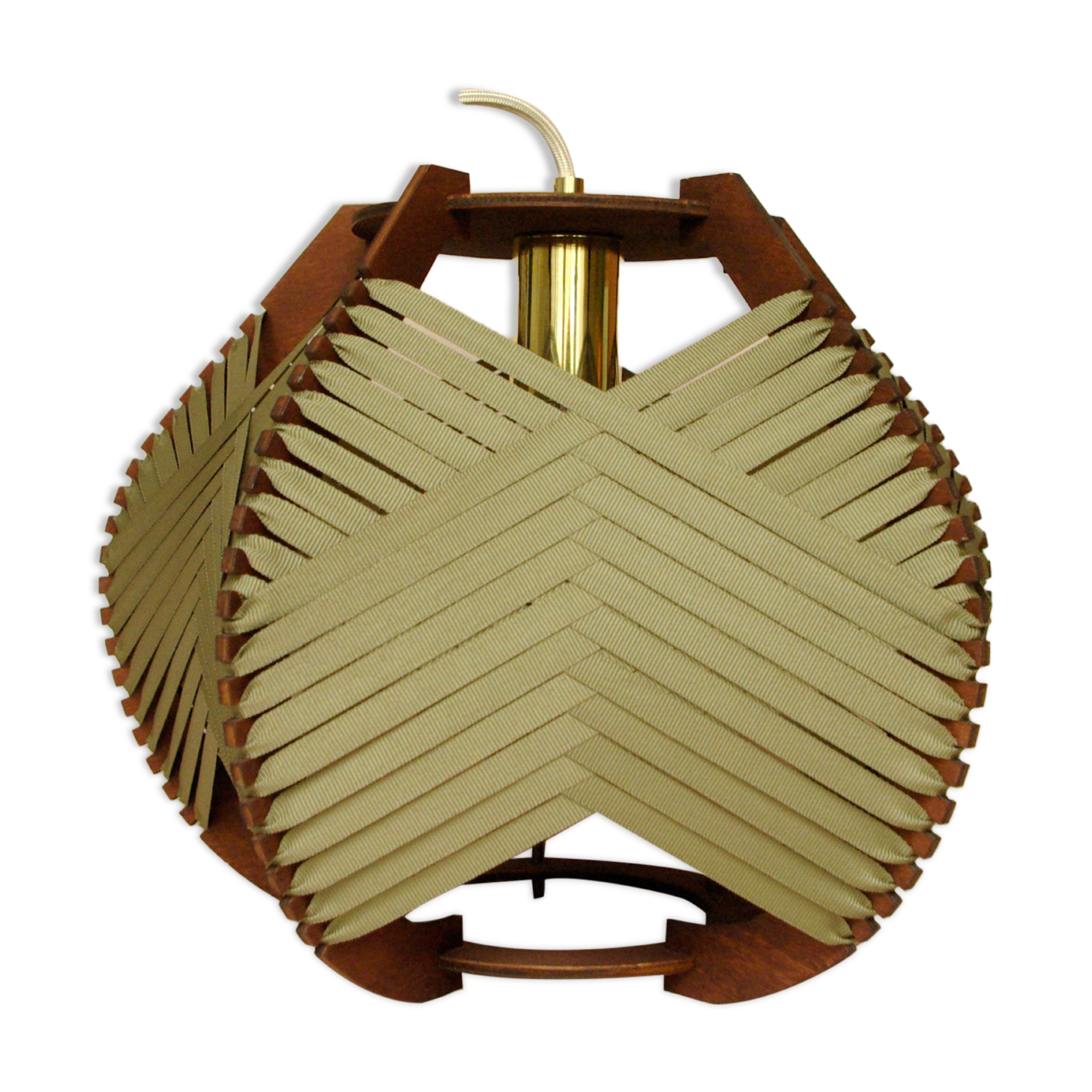 Woven khaki lamp to install