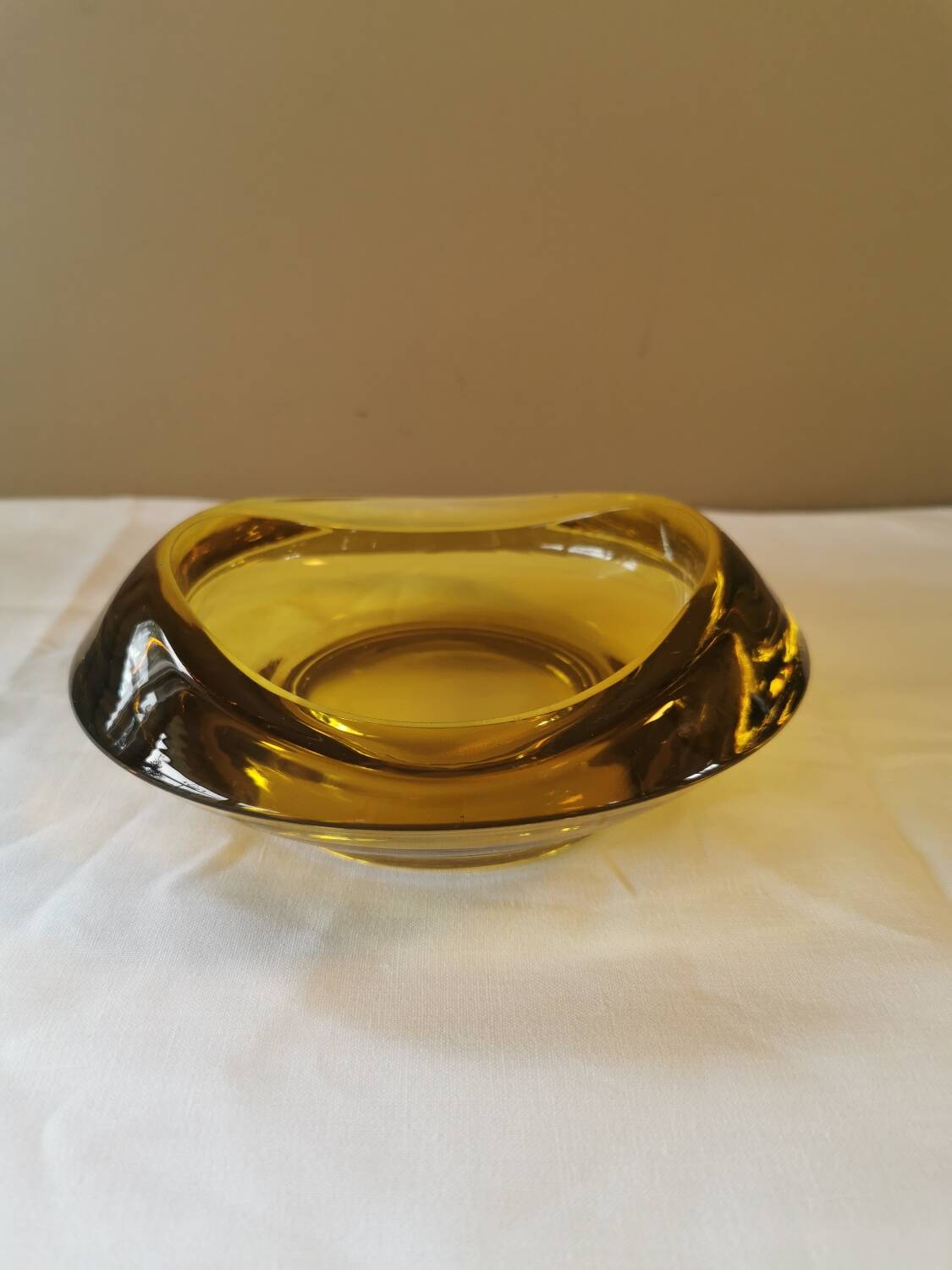Vintage amber glass pocket tray