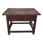 Old central island established trade furniture