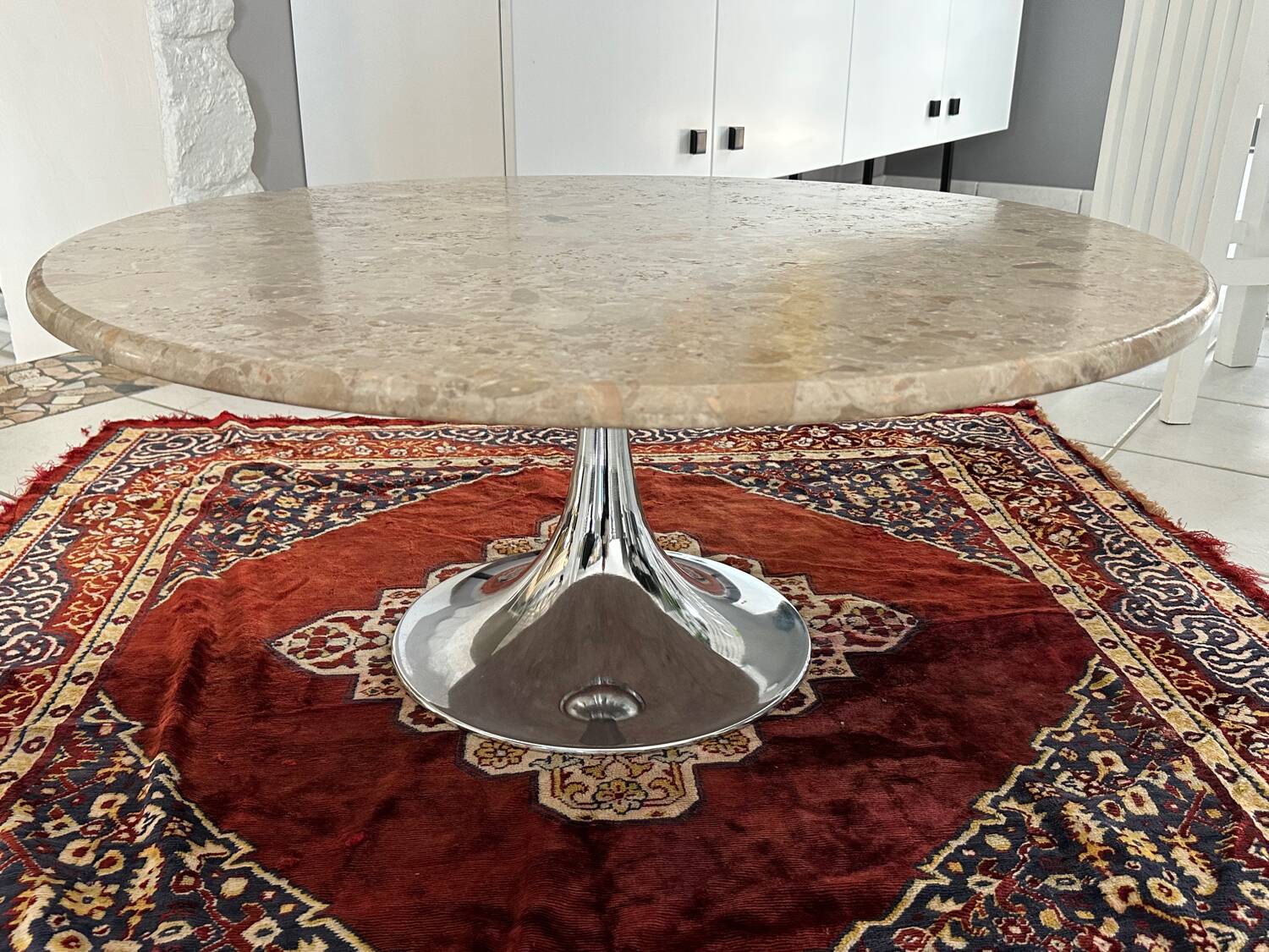 Table basse pied tulipe marbre vintage 1970