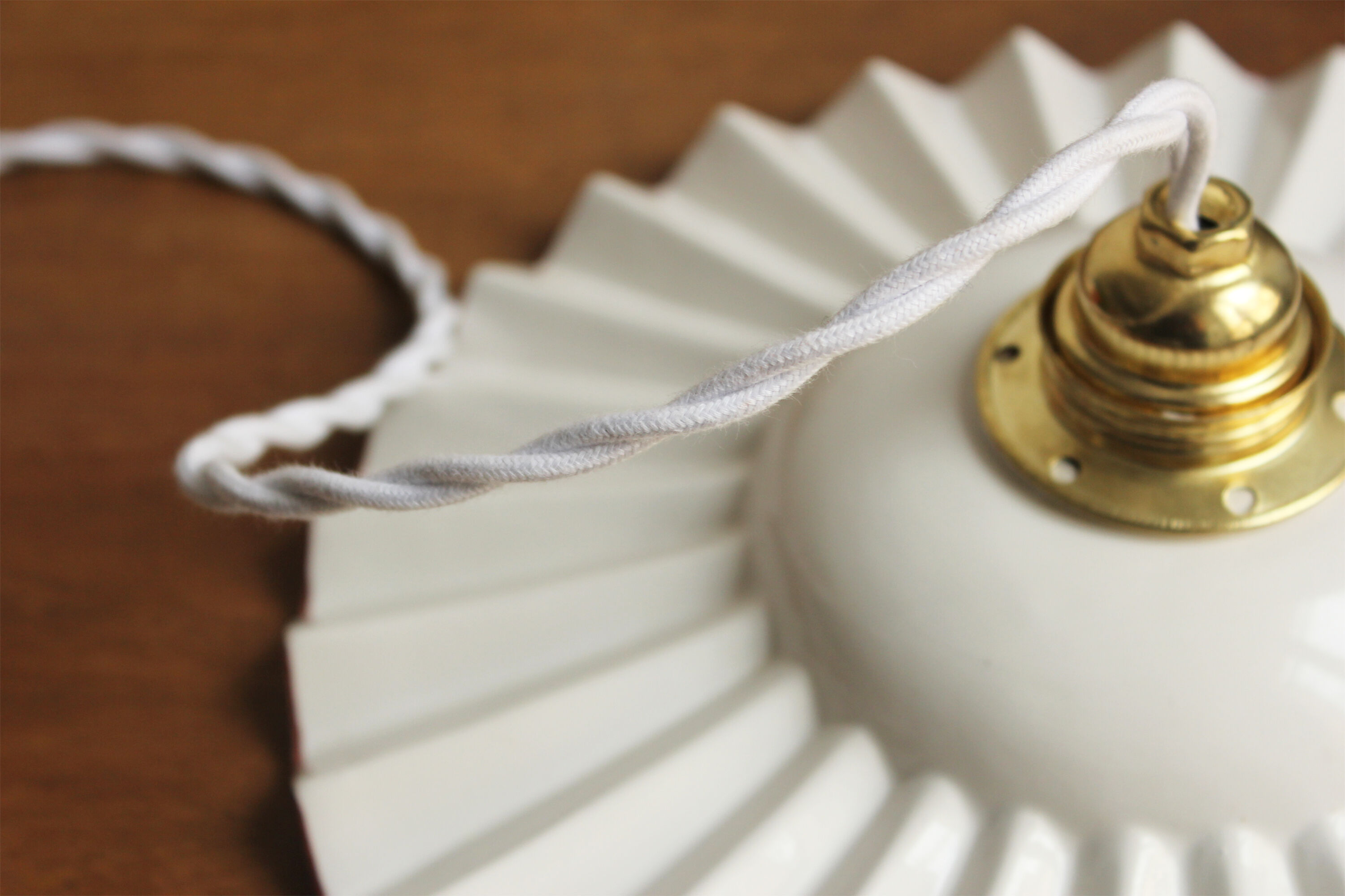 Ceiling lamp, light show shape in vintage ceramic